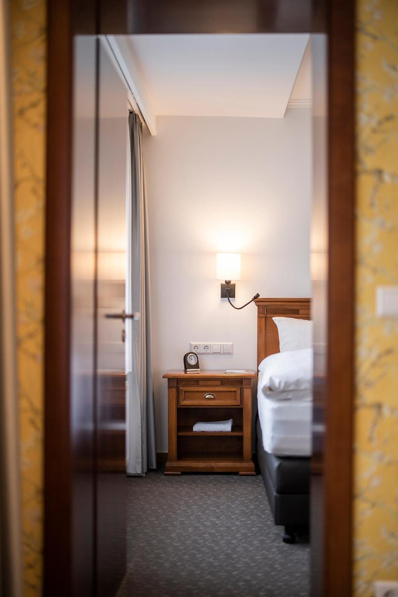 Suite Terrace,1566903836:JPEG